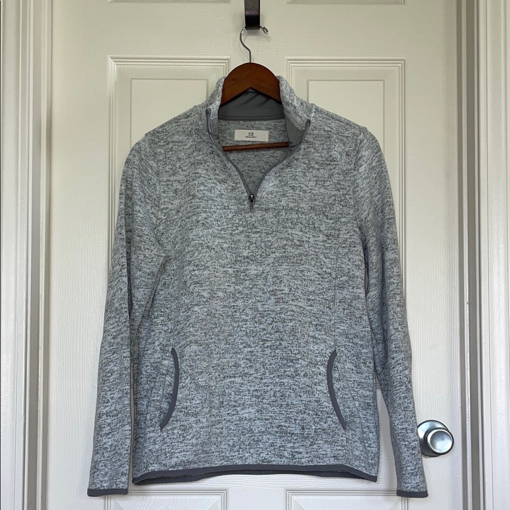 Thread & Supply men’s heather light-gray quarter-zip sweater fleece
